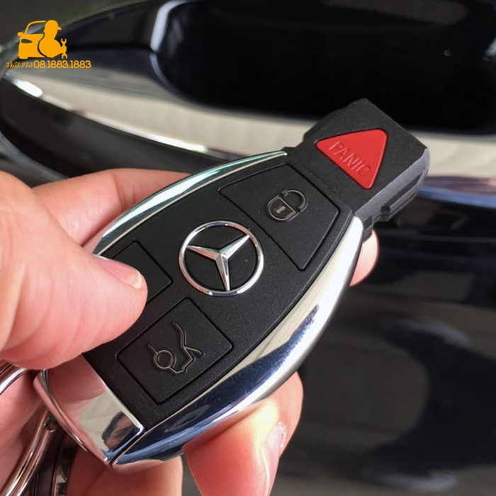 Hướng dẫn cách sử dụng chìa khóa thông minh xe Mercedes - Mercedes